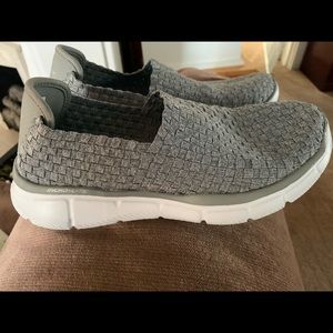 Sketchers memory foam slip on shoes never worn!